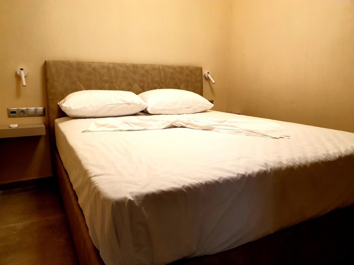 Steldi Luxury Apartments Petalídhion Екстериор снимка